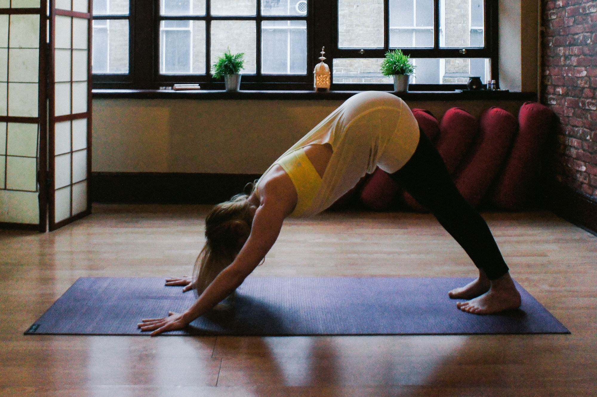 Is yoga or pilates better for you? - Pilates Klinik
